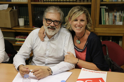 Larrosa y Mínguez, en una reciente reunión de la ejecutiva del PSC.