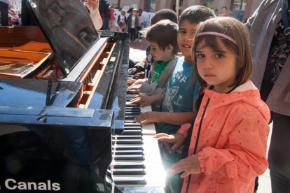 El pianista Santi Riu va crear l’espectacle infantil ‘El petit príncep’ amb la companyia Campi Qui Pugui.