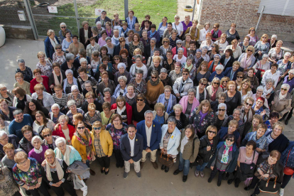 Unas 200 mujeres participan en la 21 Trobada Intercomarcal d’Associacions de Dones de les Terres de Lleida.