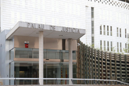 Vistes de l’Audiència de Lleida, on tindrà lloc el judici.