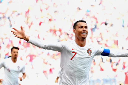 Cristiano Ronaldo celebra l’única diana d’ahir, la quarta del seu compte particular al Mundial.
