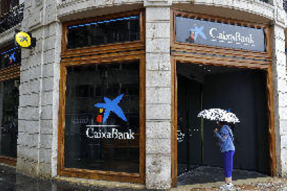 La Audiencia Nacional investiga a CaixaBank por blanqueo de tramas chinas