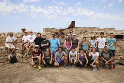 Ayer fue la primera jornada de excavaciones en els Vilars d’Arbeca, en lo que será la 33 campaña, que se alargará hasta el 14 de julio. 