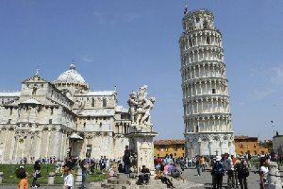 La Torre de Pisa, cada cop menys inclinada
