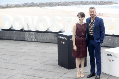 Claire Foy y Ryan Gosling, estrellas ayer en el festival donostiarra.