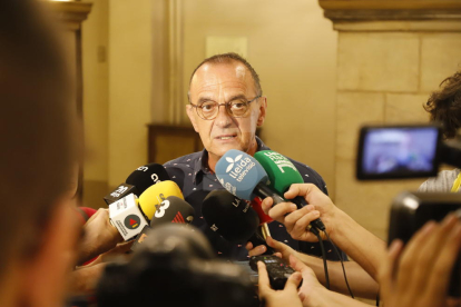 L'alcalde de Lleida, Miquel Pueyo, ha fet una declaració als mitjans de comunicació.