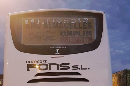 Puigdemont, con un autocar de la ANC Almacelles