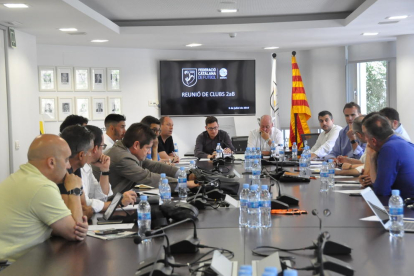 La sede de la FCF acogió ayer la reunión de clubes de Segunda B.