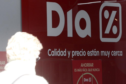 La cadena DIA preveu tancar 219 botigues al juny