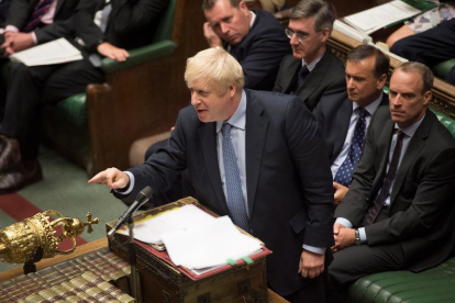 El primer ministre britànic, Boris Johnson, durant la seua intervenció al Parlament, ahir.