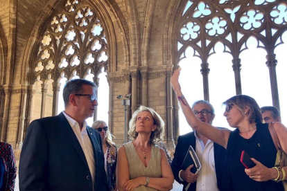 Roda de premsa després de la reunió del plenari del Consorci del Museu de Lleida, ahir davant del retaule renaixentista de Cubells.