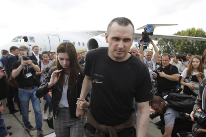 El cineasta ucraniano Sentsov es uno de los presos liberados por Rusia. 