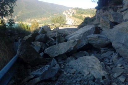 L’allau de pedres va provocar llargues cues i es va donar pas alternatiu al congost a través de la Clua i Castellnou del Montsec.