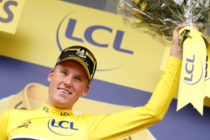 Mike Teunissen, ayer tras ganar la primera etapa del Tour.