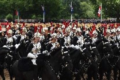 La realeza británica celebra los 93 años de Isabel II con un desfile de gala