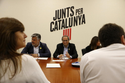 Torra y Puigdemont encabezan la reunión de JxCat después de la crisis con ERC por la Diputación de Barcelona