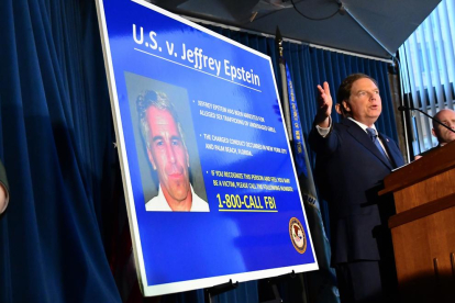 Mor per un presumpte suïcidi el magnat Jeffrey Epstein
