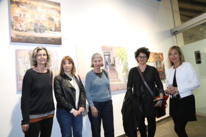 Mujeres artistas recuerdan a Rosa Siré en el Espai Cavallers de Lleida