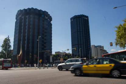 Imagen de las torres de Caixabank en la Diagonal de Barcelona.