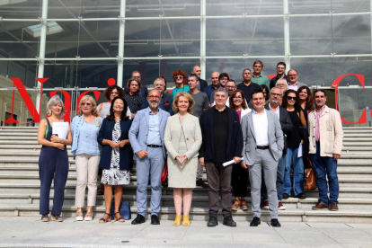 La consellera de Cultura, Mariàngela Vilallonga, i Albertí van presentar la nova gira del TNC ahir.