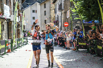 Guillem Campeny i Jordi Gamito van entrar junts com a vencedors a la prova de 48 km.