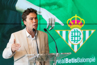 Rubi, ahir durant la presentació com a entrenador del Betis.