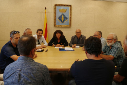 Jordà se reunió ayer con los afectados en Palma d’Ebre. 