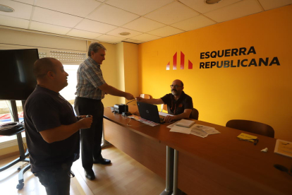 Pere Aragonès, el nuevo coordinador nacional de ERC, ayer, mientras votaba en Mataró.