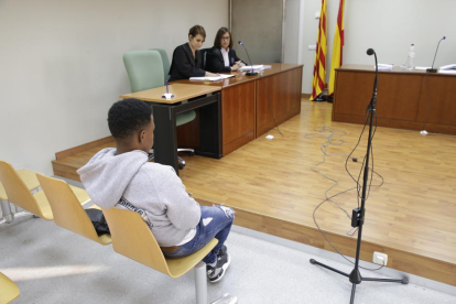 El acusado durante el juicio celebrado el pasado 23 de octubre en el juzgado de lo Penal 3 de Lleida. 