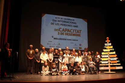 El acto organizado en el Teatre L’Amistat de Mollerussa. 
