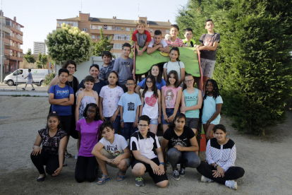 Alumnos del Sagrada Família, contentos por las vacaciones.