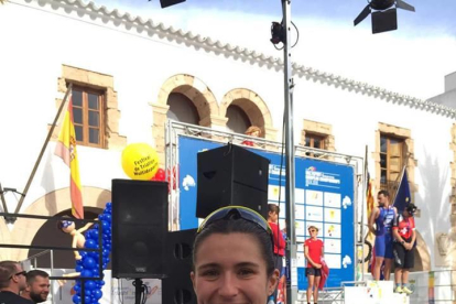 Anna Vallverdú, amb la medalla d’or aconseguida a l’Europeu.