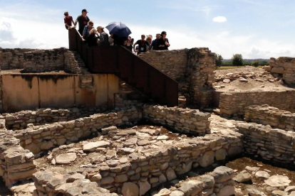 Jornada de puertas abiertas y visitas guiadas en la fortaleza ibérica de Els Vilars el pasado 2 de junio.