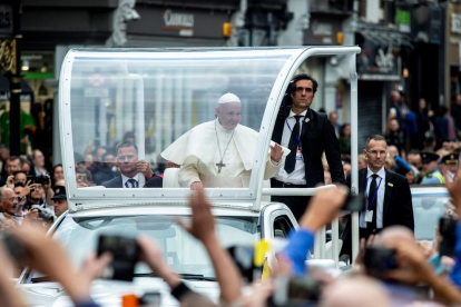 El papa Francesc va arribar ahir a Dublín per participar a la Trobada Mundial de les Famílies.