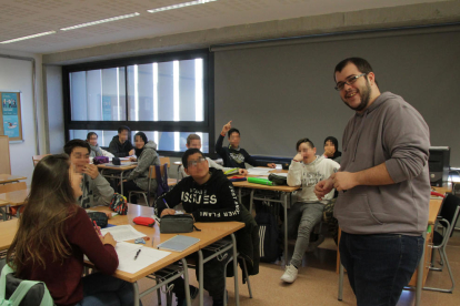 Centros de Lleida “importan” docentes valencianos para cubrir sustituciones
