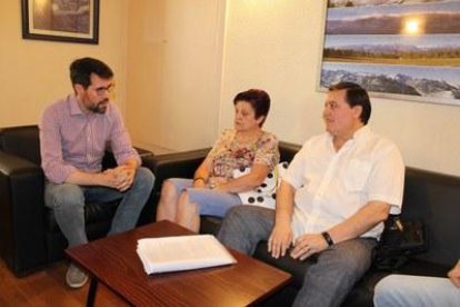 La reunión de los representantes del colectivo con el alcalde.