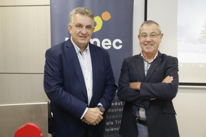 El president de PIMEC Lleida, Jaume Saltó, y el director de l’Observatori de PIMEC, Modest Guinjoan.
