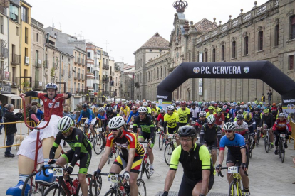 La Clàssica dels Murs convoca a 750 ciclistas en Cervera