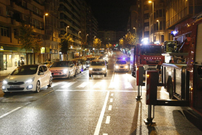 L’incendi es va declarar en un pis de la cinquena planta del número 1 de la plaça Espanya.