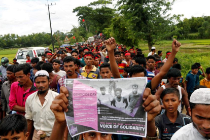 Protesta de refugiados rohinyá en Teknuf, Bangladesh, el sábado.