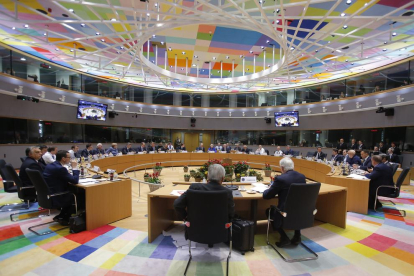 Imatge del Consell Europeu celebrat ahir a Brussel·les amb representants de vint-i-vuit països.