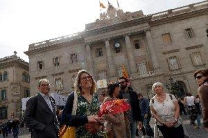 JxCat reivindica la candidatura de Puigdemont y exige la dimisión de Zoido