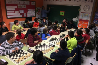 Uns 60 escolars en el Torneig d’Escacs de les Pallargues