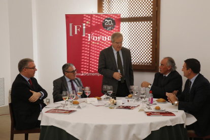 Pastor, en un momento del coloquio de Fòrum Empresa de Lleida.