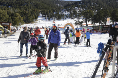 Més de 1.700 persones van esquiar ahir a les pistes de Port Ainé, al Pallars Sobirà.