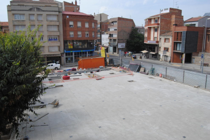 La reforma de la plaça de l’Ajuntament, en una imatge presa ahir.