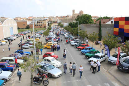 La Trobada de Vehicles Clàssics de Golmés reúne 160 coches