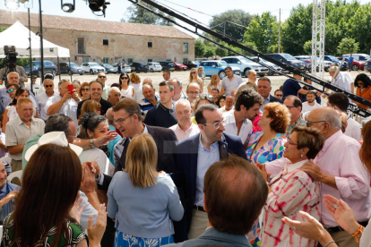 Presentó ayer en Gimenells el programa de los populares para la agricultura y la industria agroganadera y aseguró que “el agua será prioridad número uno” si gobierna