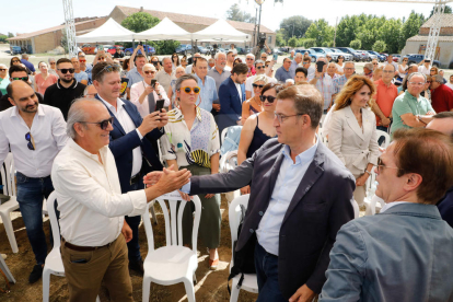 Presentó ayer en Gimenells el programa de los populares para la agricultura y la industria agroganadera y aseguró que “el agua será prioridad número uno” si gobierna