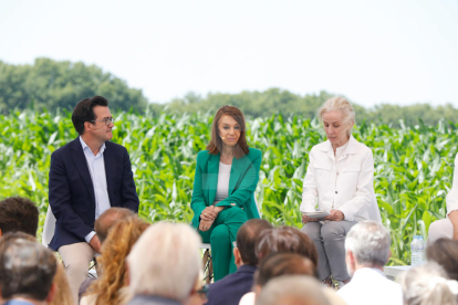 Presentó ayer en Gimenells el programa de los populares para la agricultura y la industria agroganadera y aseguró que “el agua será prioridad número uno” si gobierna